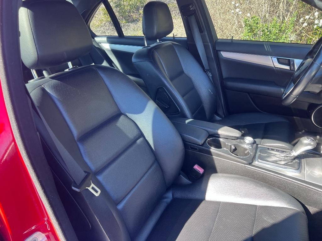 2014 Mercedes-Benz C-Class C300 4MATIC Luxury photo