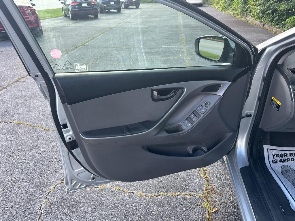2013 Hyundai Elantra - $7,950