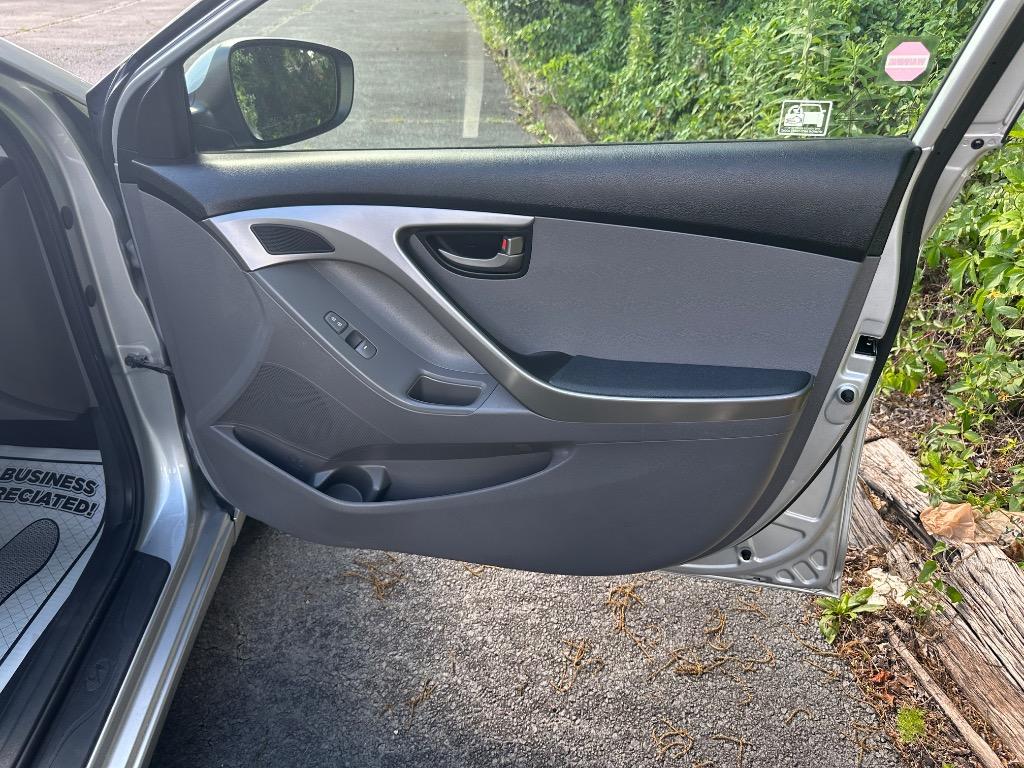2013 Hyundai Elantra - $7,950