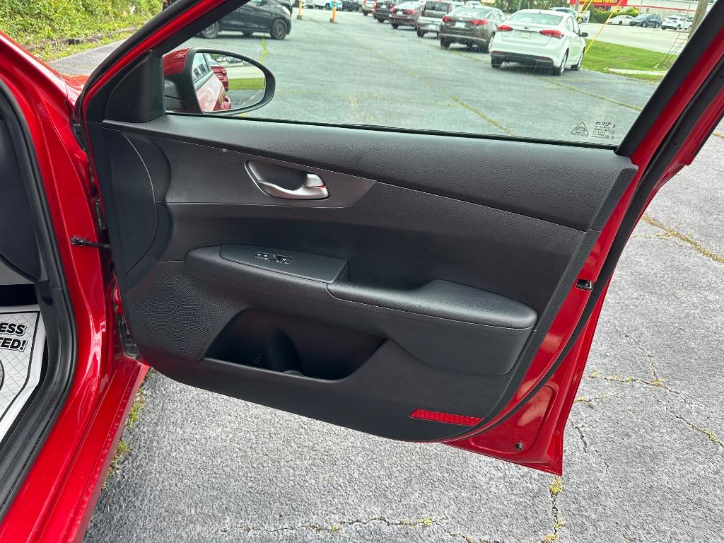 2021 Kia Forte LXS photo