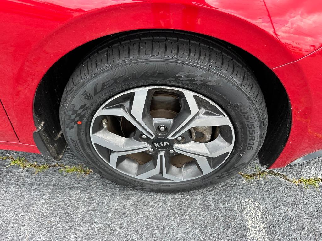 2021 Kia Forte LXS photo