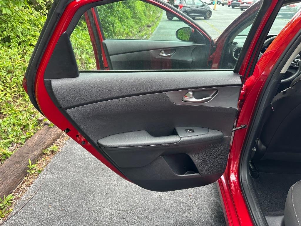 2021 Kia Forte LXS photo