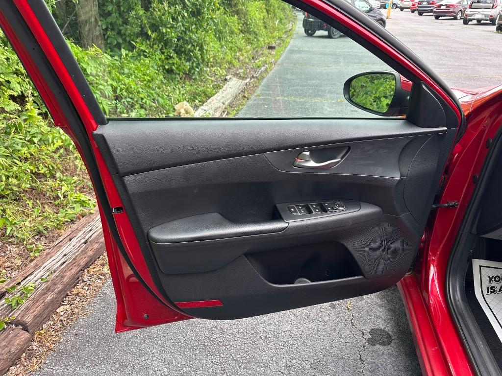 2021 Kia Forte LXS photo