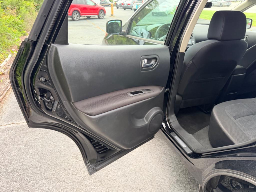 2015 Nissan Rogue - $8,650
