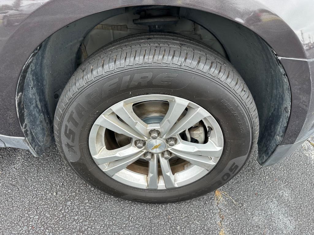 2015 Chevrolet Equinox - $9,475