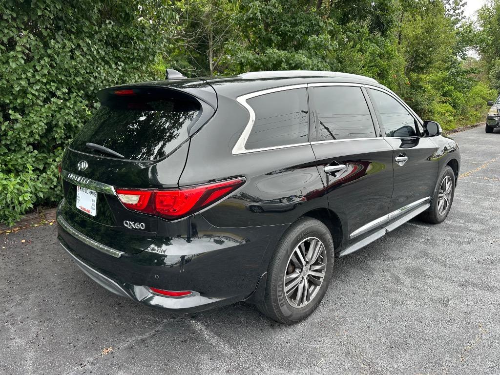 2017 INFINITI QX60 - $8,950