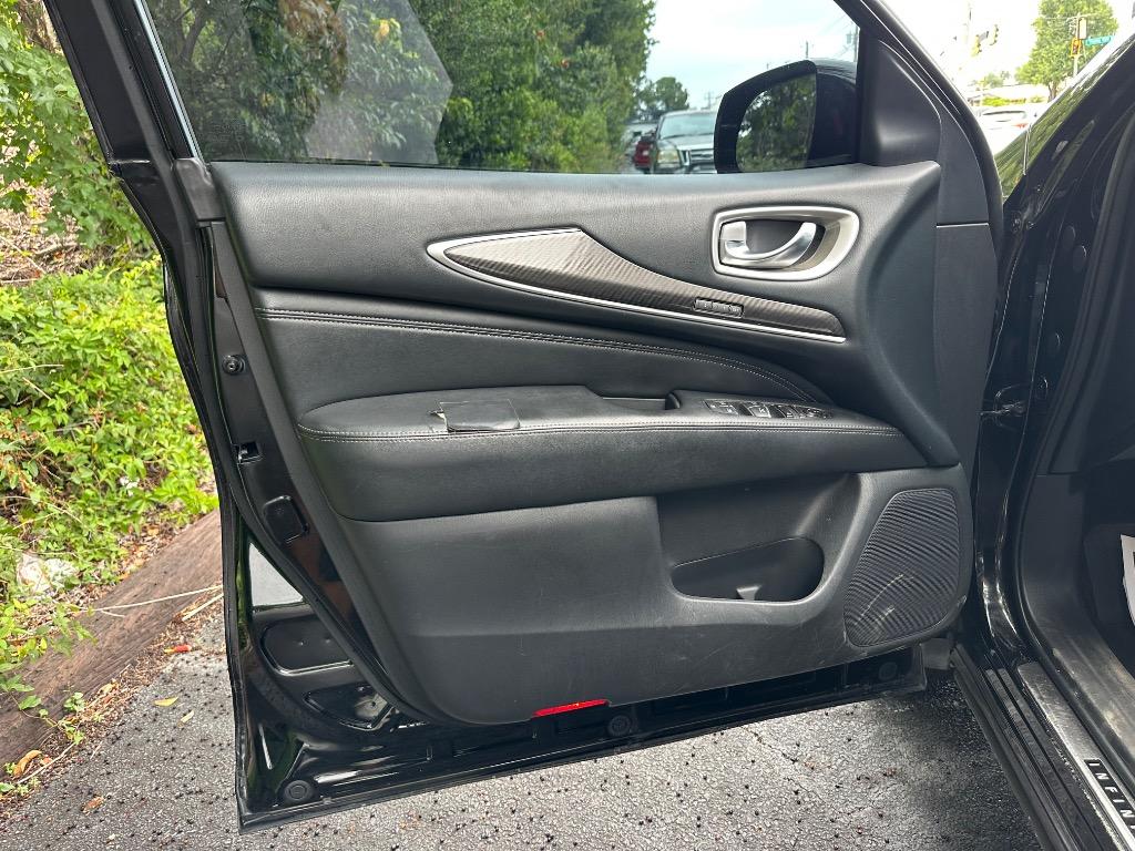 2017 INFINITI QX60 - $8,950