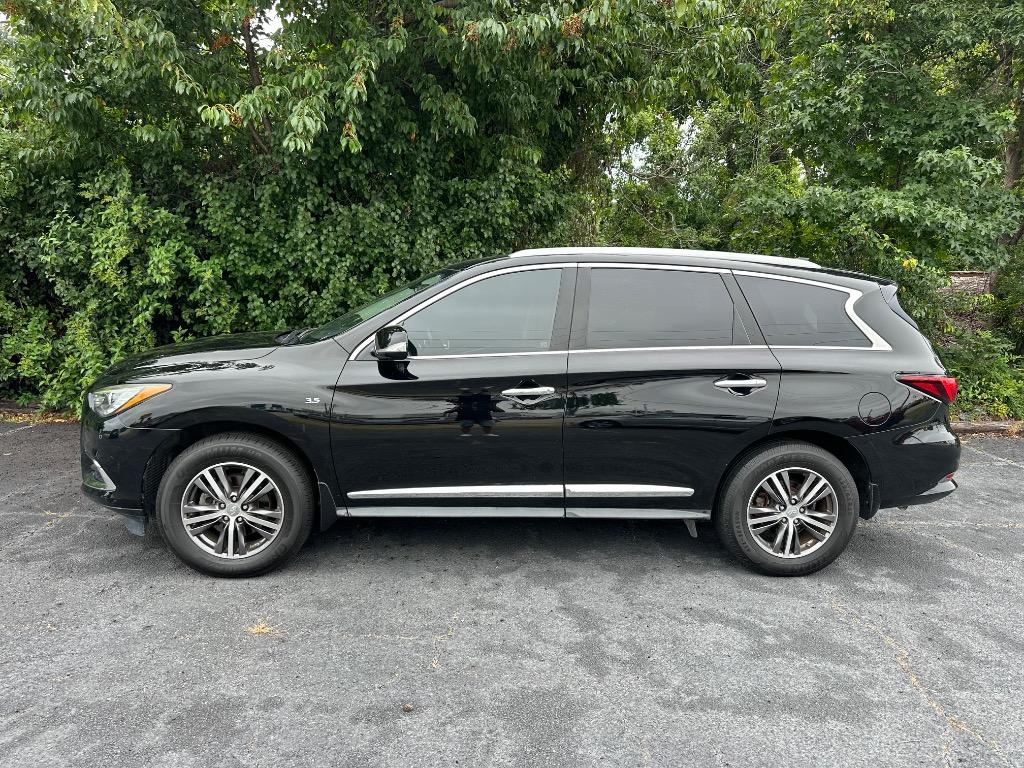 2017 INFINITI QX60 - $8,950