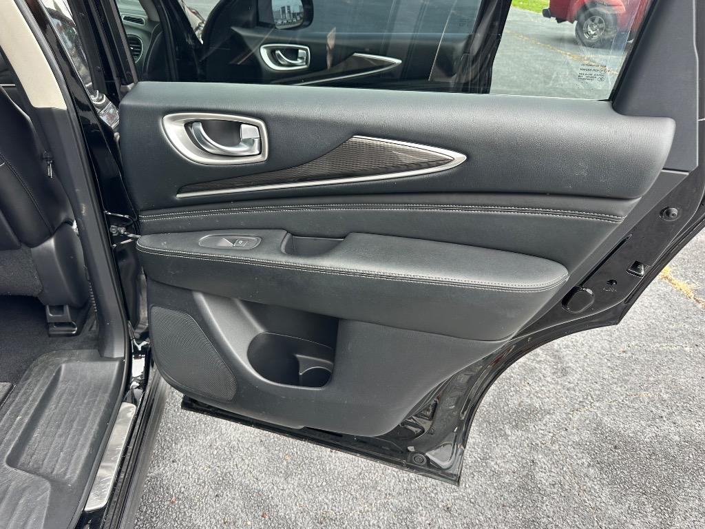 2017 INFINITI QX60 - $8,950