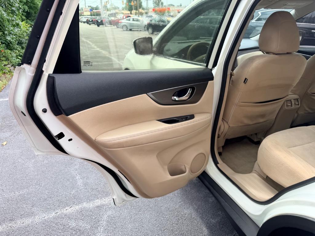 2015 Nissan Rogue - $9,950
