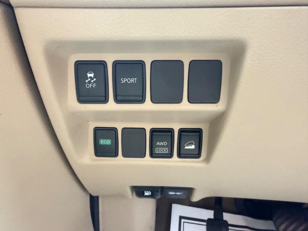 2015 Nissan Rogue - $9,950