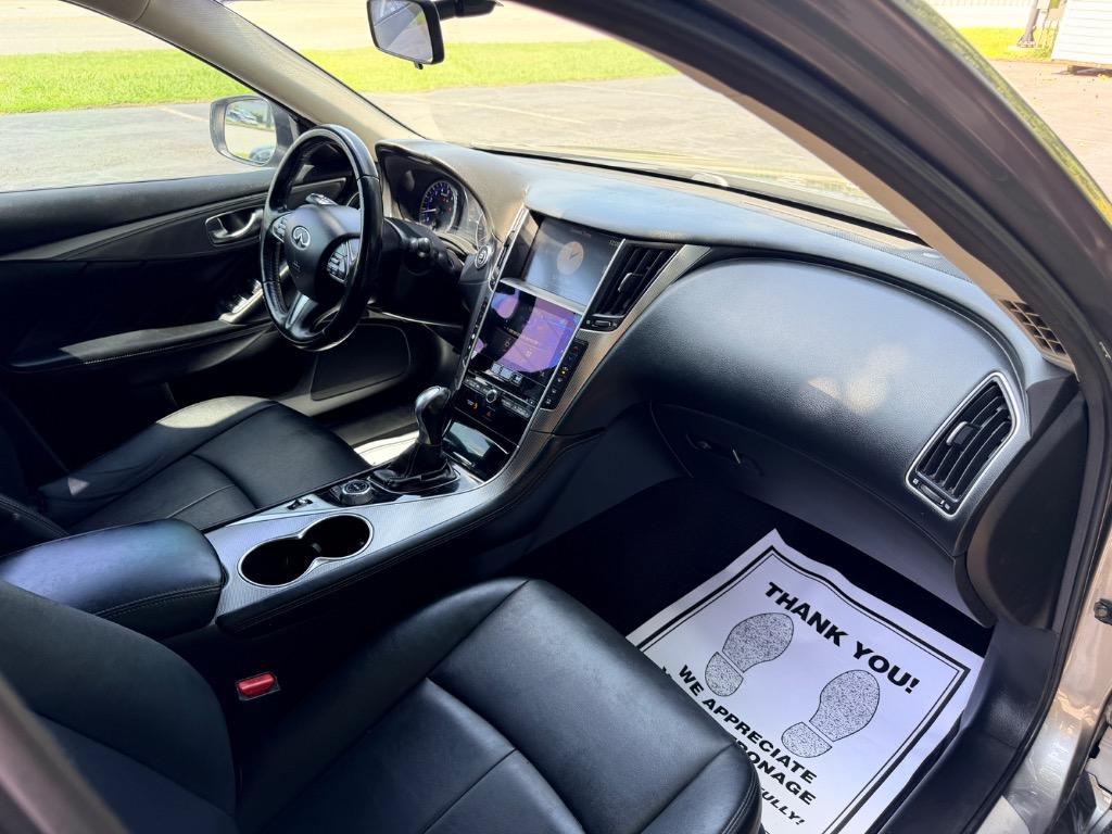 2015 INFINITI Q50 - $11,950