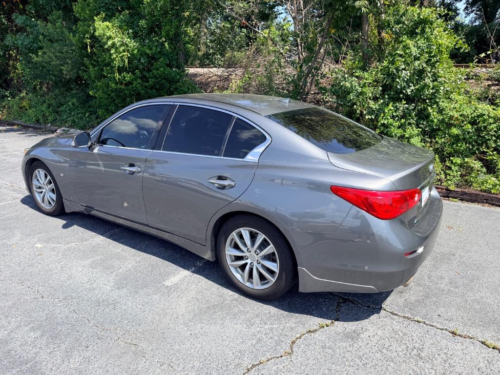 2015 INFINITI Q50 - $11,950