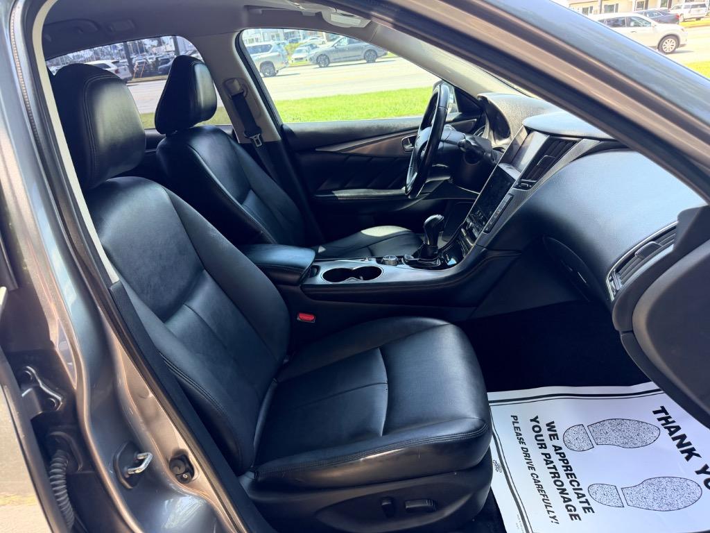 2015 INFINITI Q50 - $11,950