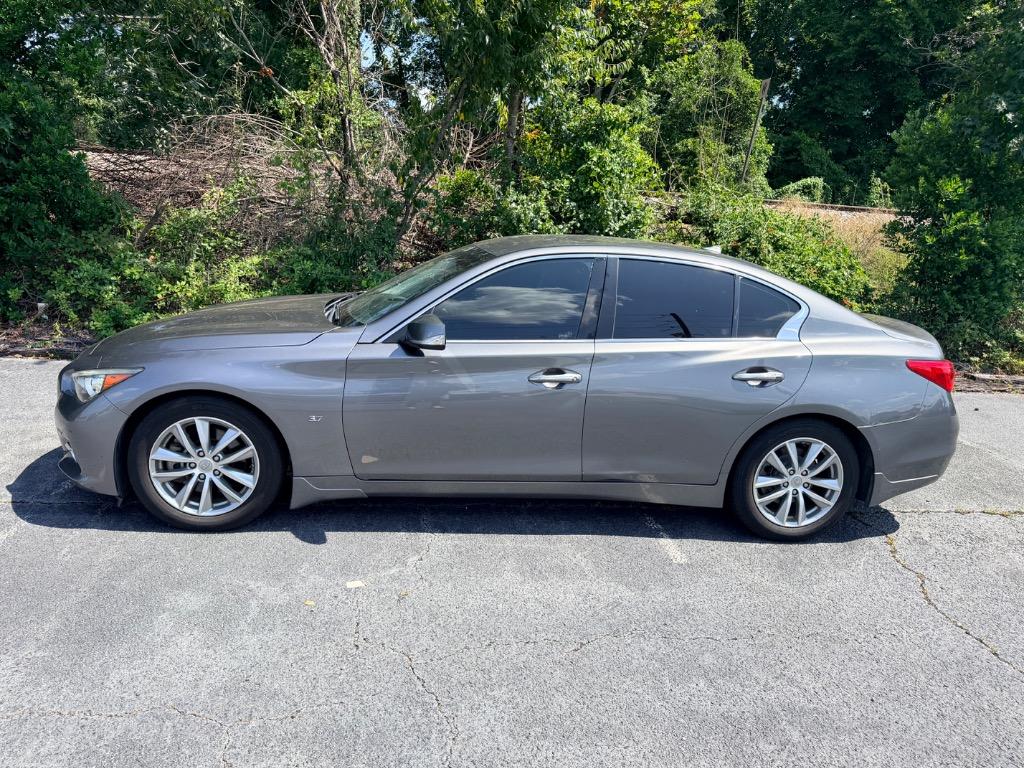 2015 INFINITI Q50 - $11,950