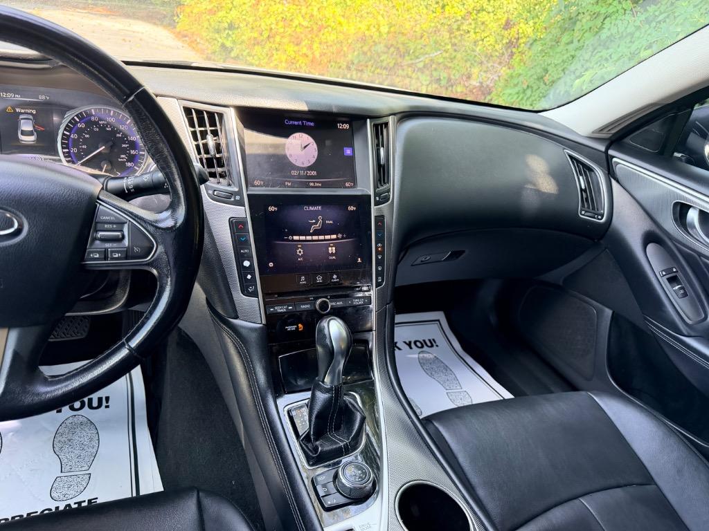 2015 INFINITI Q50 - $11,950