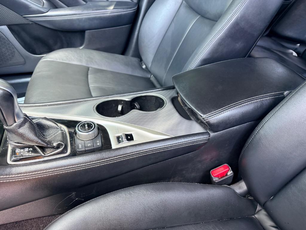 2015 INFINITI Q50 - $11,950