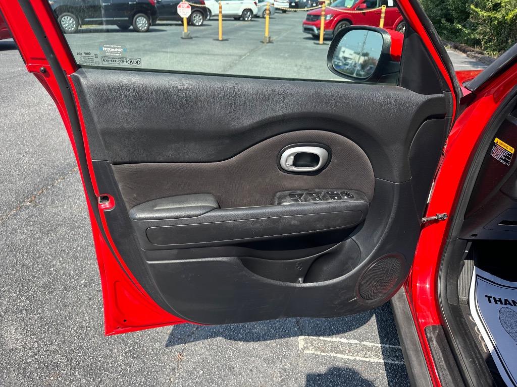 2016 Kia Soul - $11,400