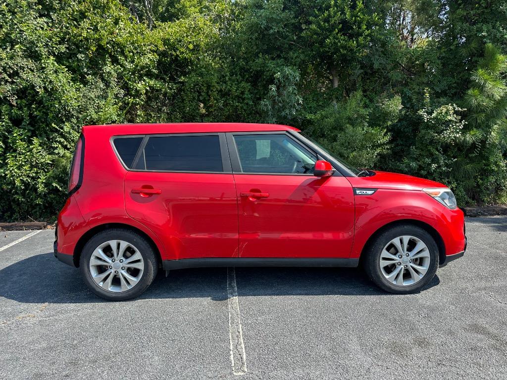 2016 Kia Soul - $11,400