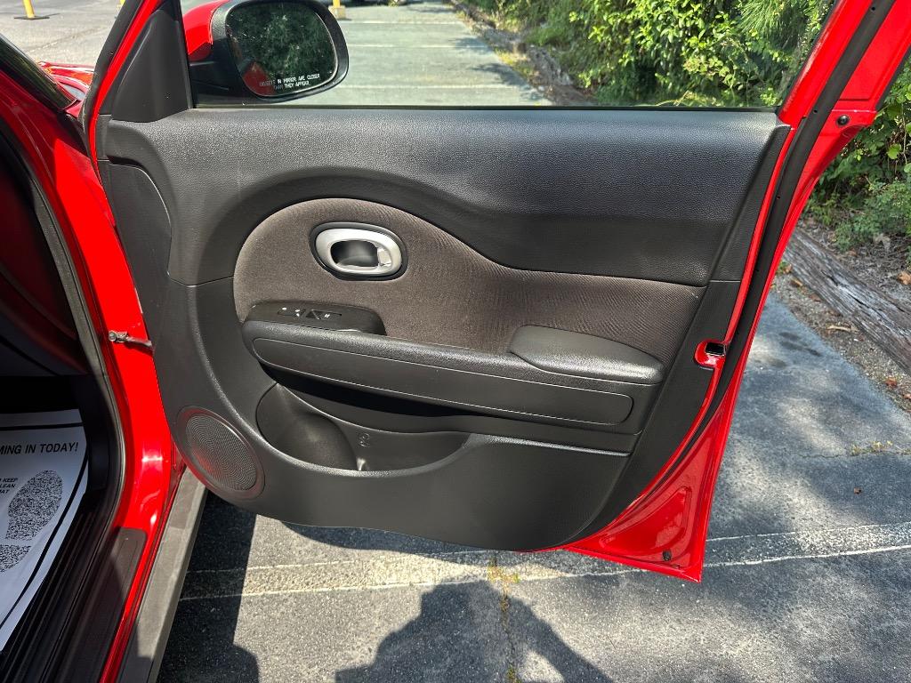 2016 Kia Soul - $11,400