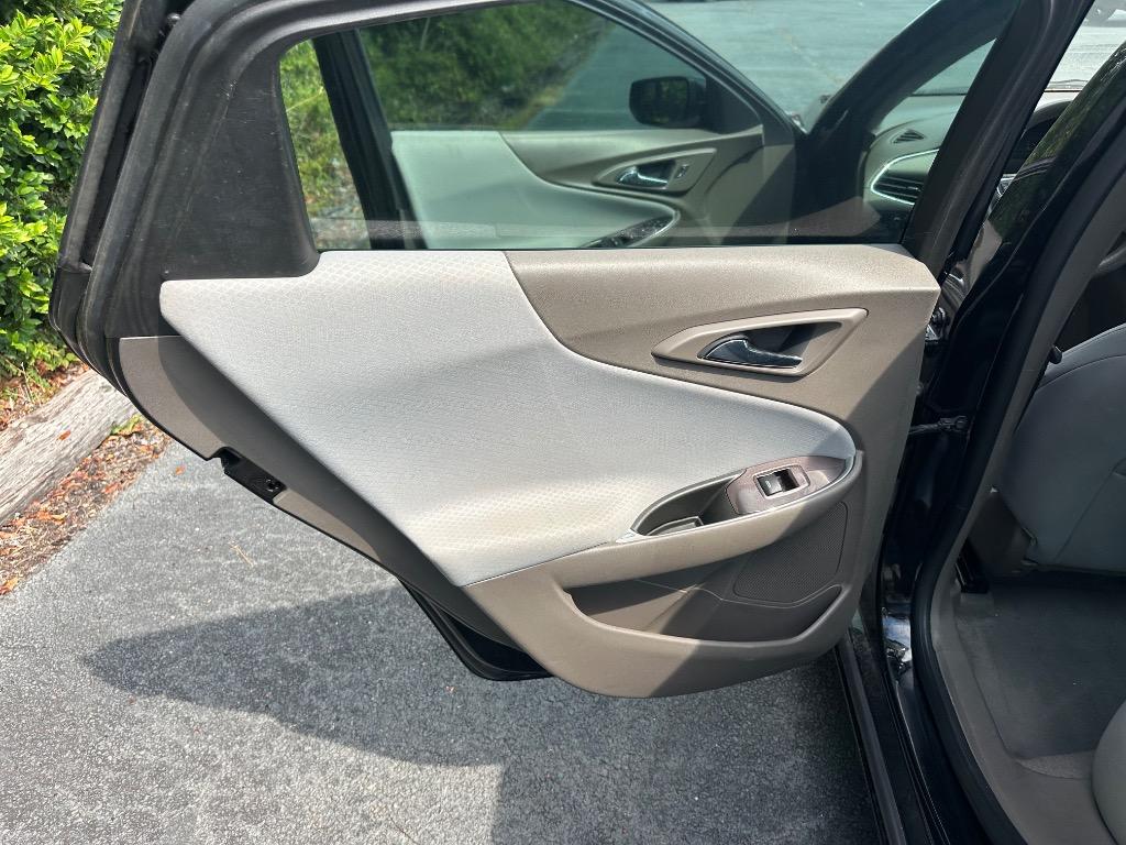 2019 Chevrolet Malibu - $12,950