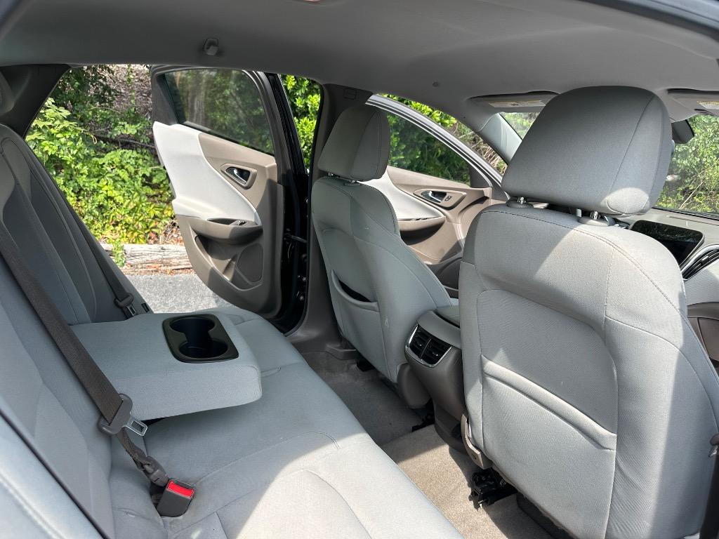2019 Chevrolet Malibu - $12,950