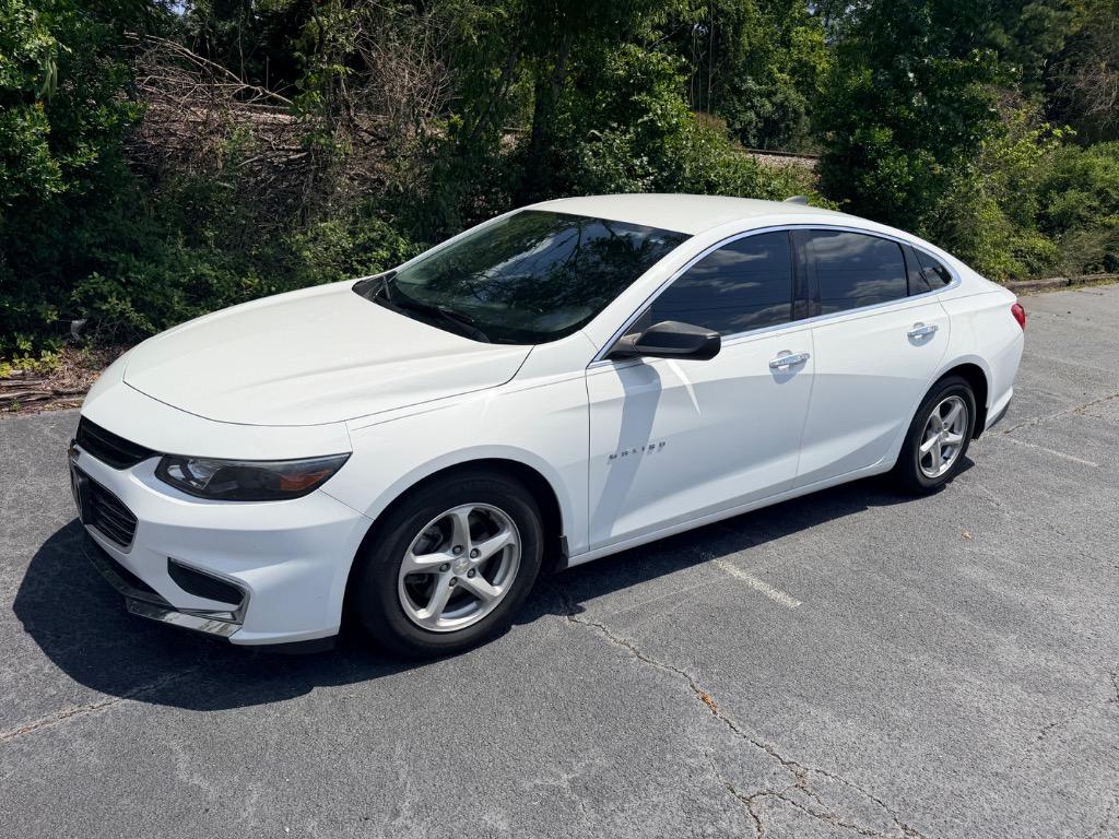 2016 Chevrolet Malibu - $10,250