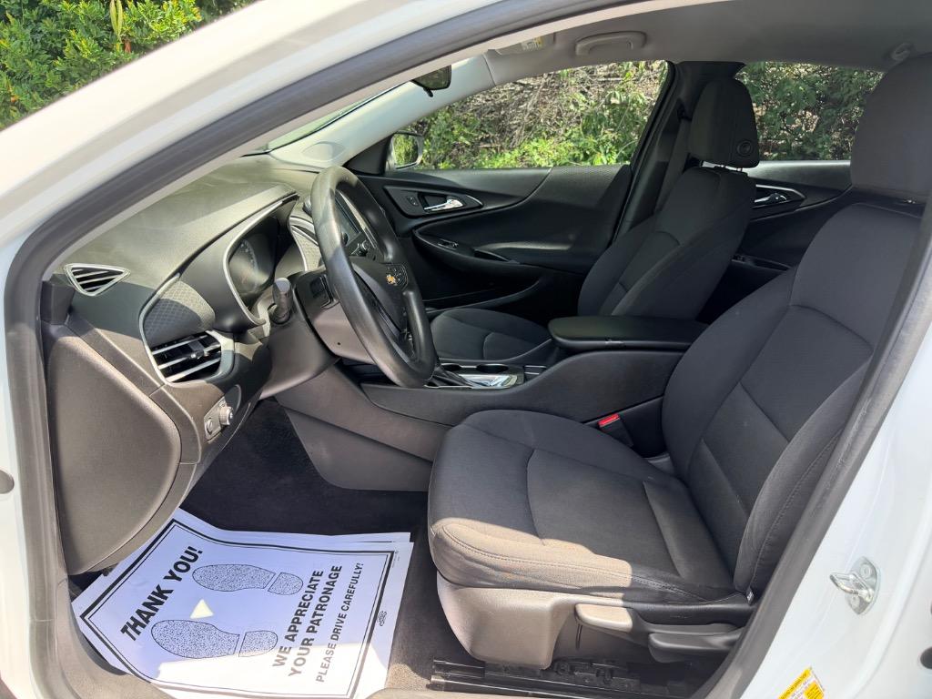 2016 Chevrolet Malibu - $10,250