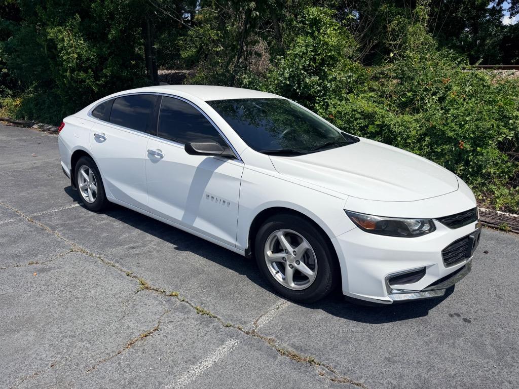 2016 Chevrolet Malibu - $10,250