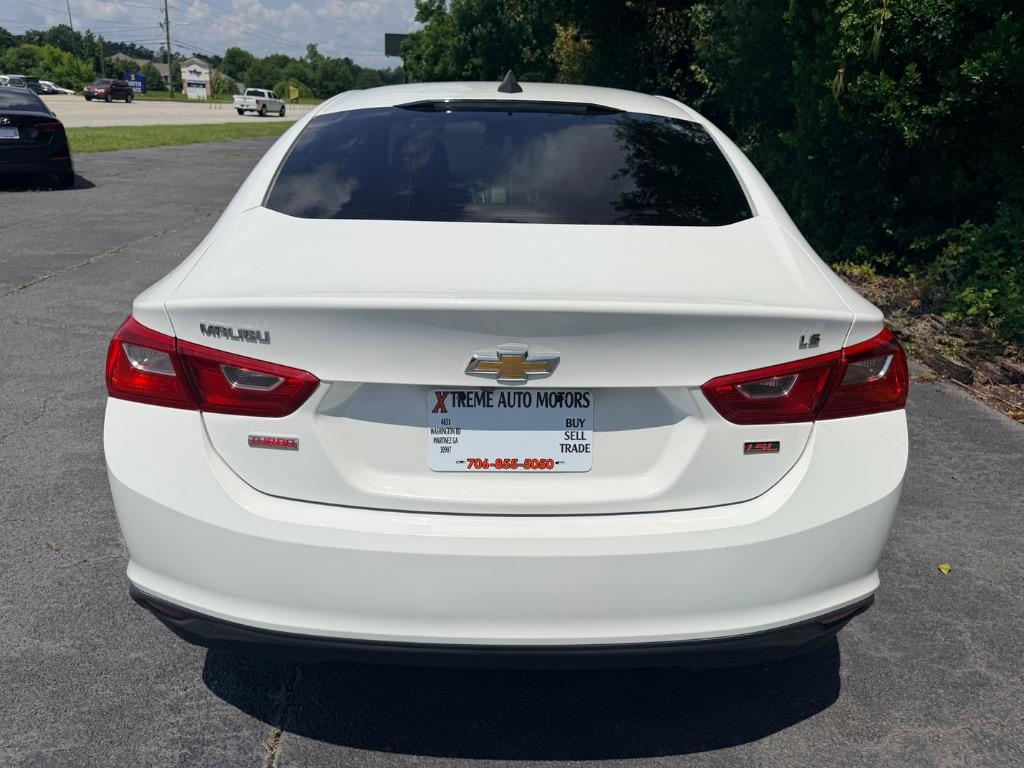 2016 Chevrolet Malibu - $10,250
