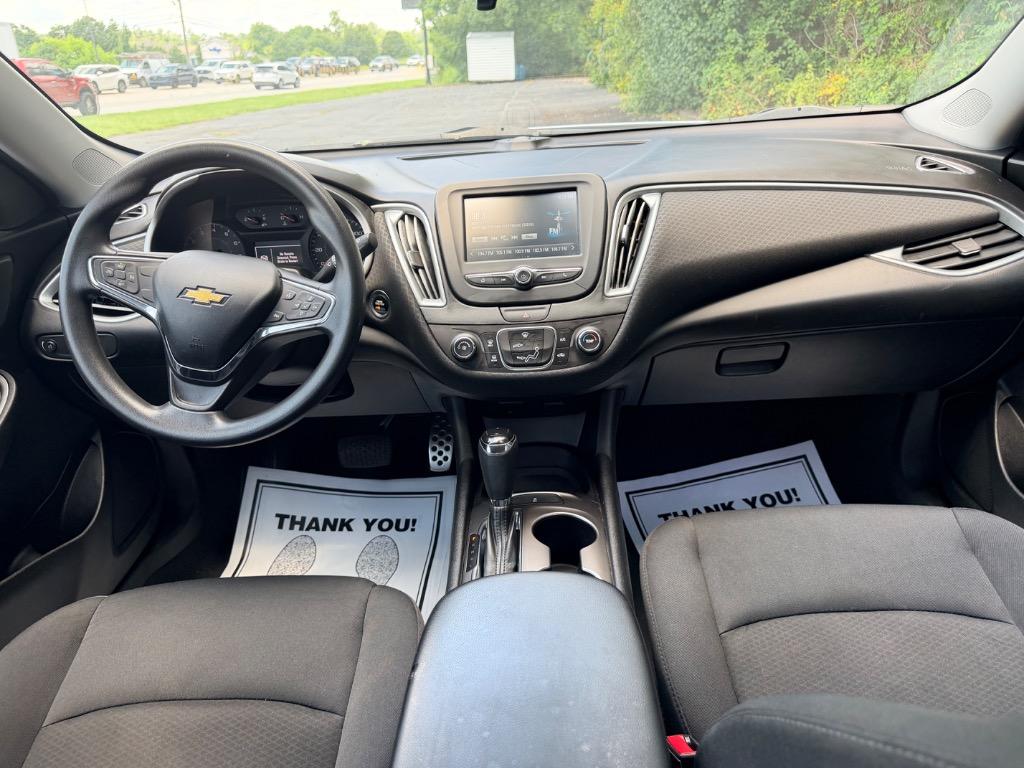 2016 Chevrolet Malibu - $10,250