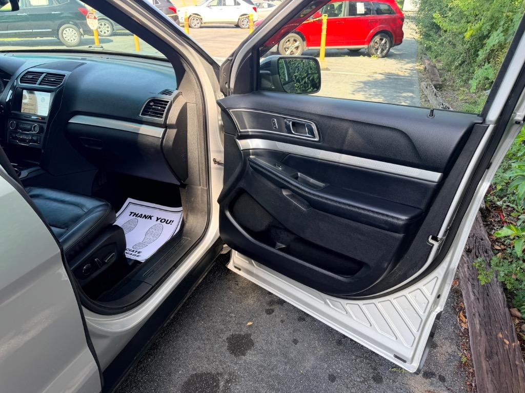 2017 Ford Explorer - $13,950