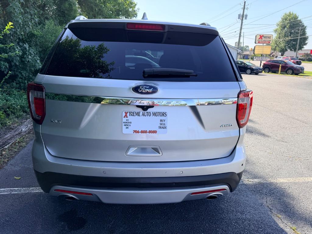 2017 Ford Explorer - $13,950