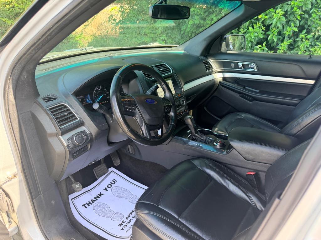 2017 Ford Explorer - $13,950