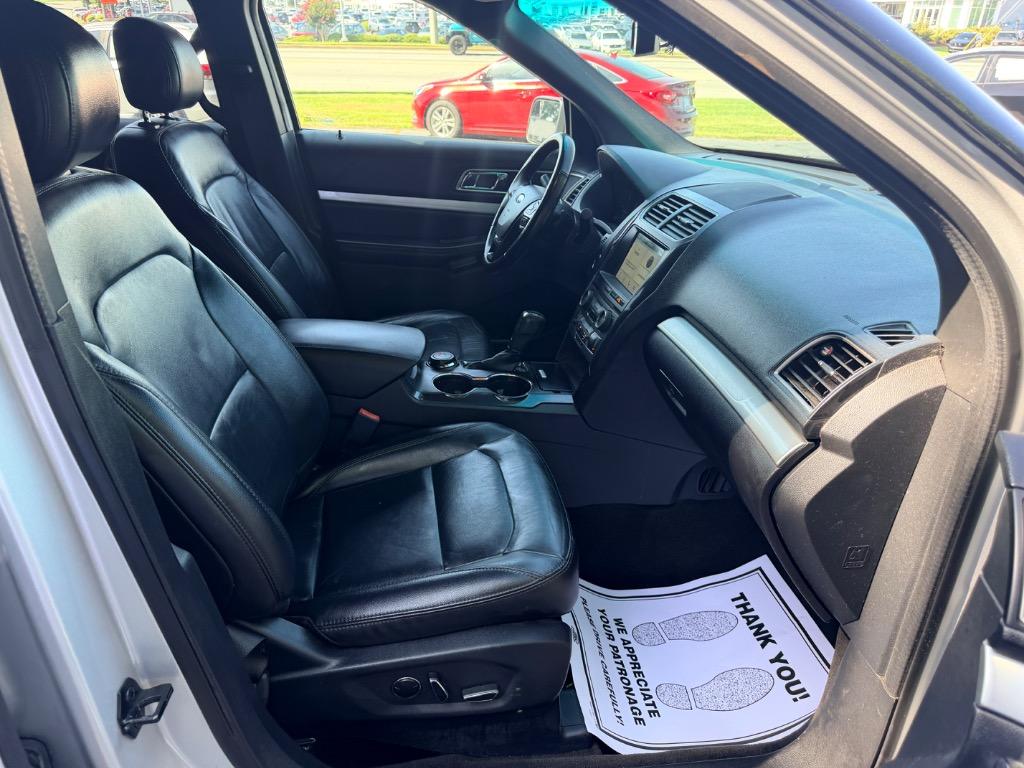 2017 Ford Explorer - $13,950