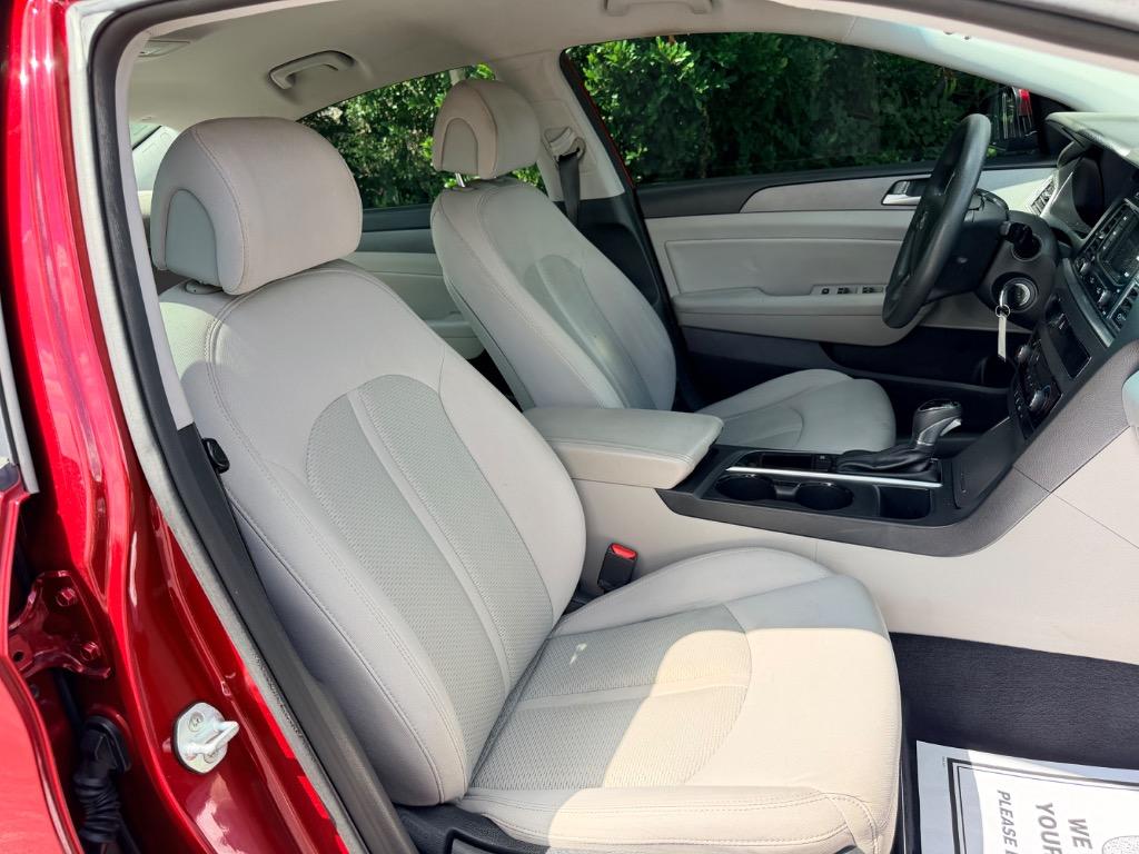 2015 Hyundai Sonata - $10,950