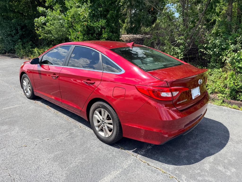 2015 Hyundai Sonata - $10,950
