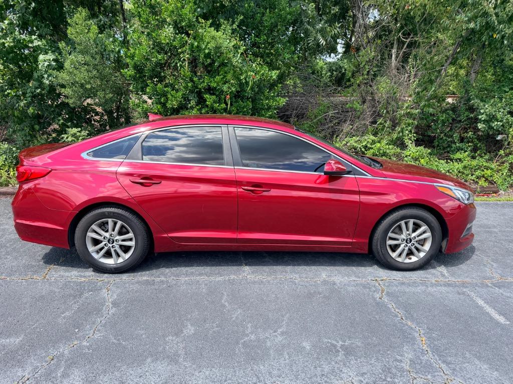 2015 Hyundai Sonata - $10,950
