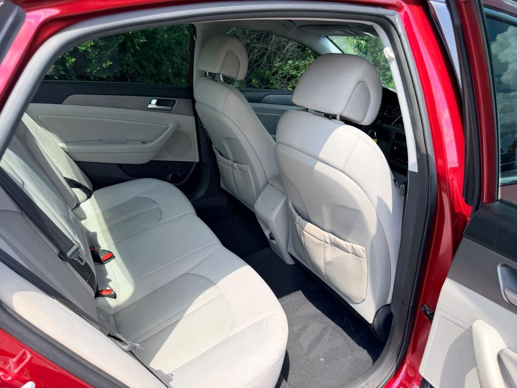 2015 Hyundai Sonata - $10,950