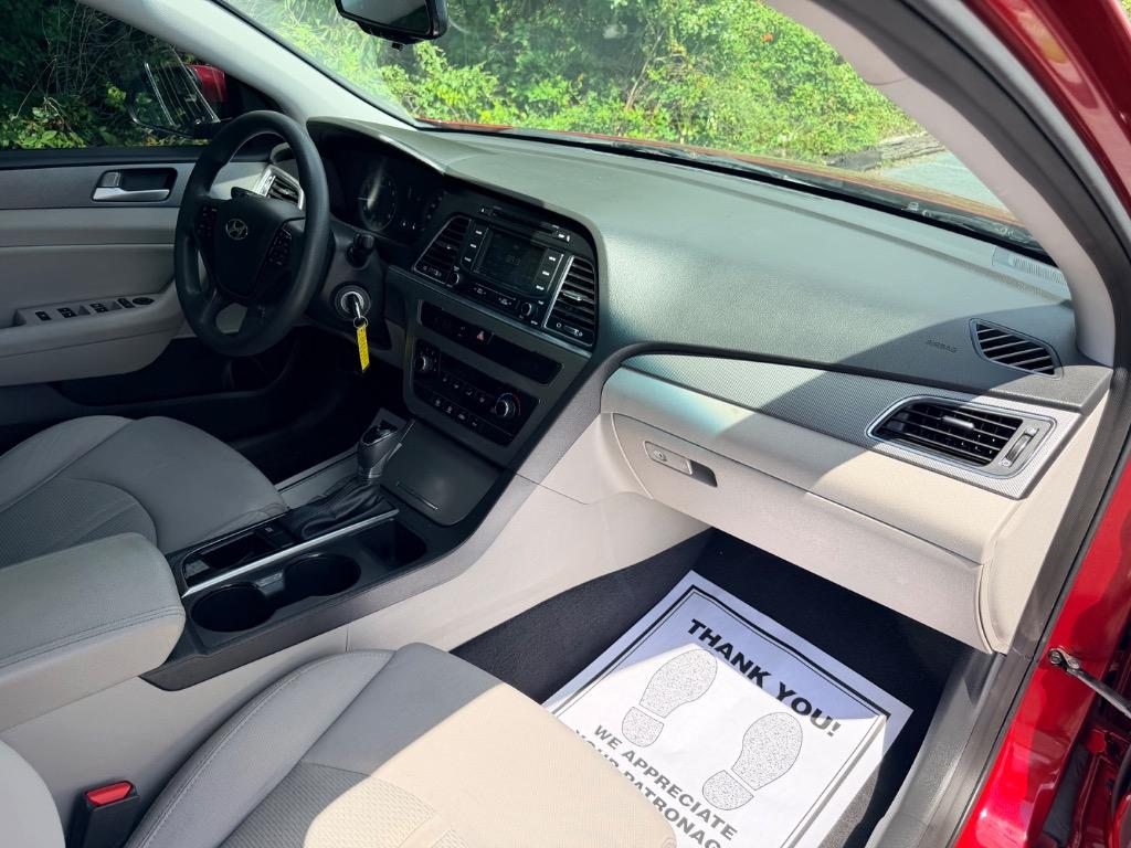 2015 Hyundai Sonata - $10,950