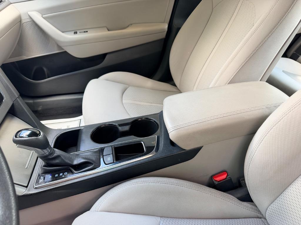 2015 Hyundai Sonata - $10,950