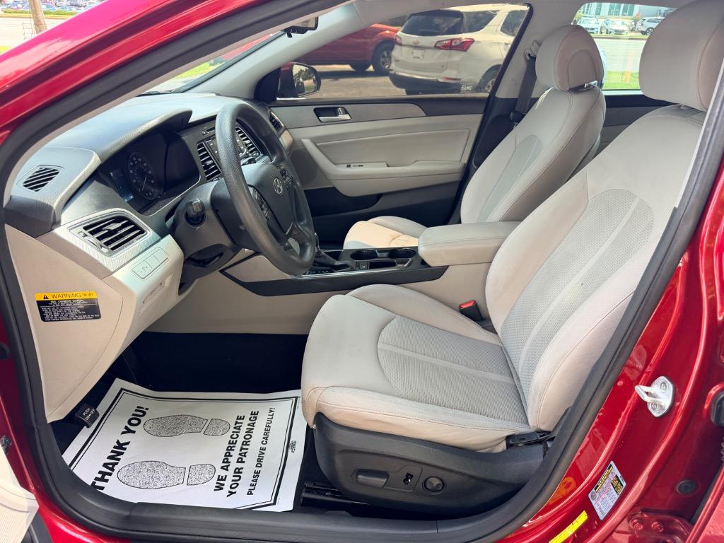 2015 Hyundai Sonata - $10,950