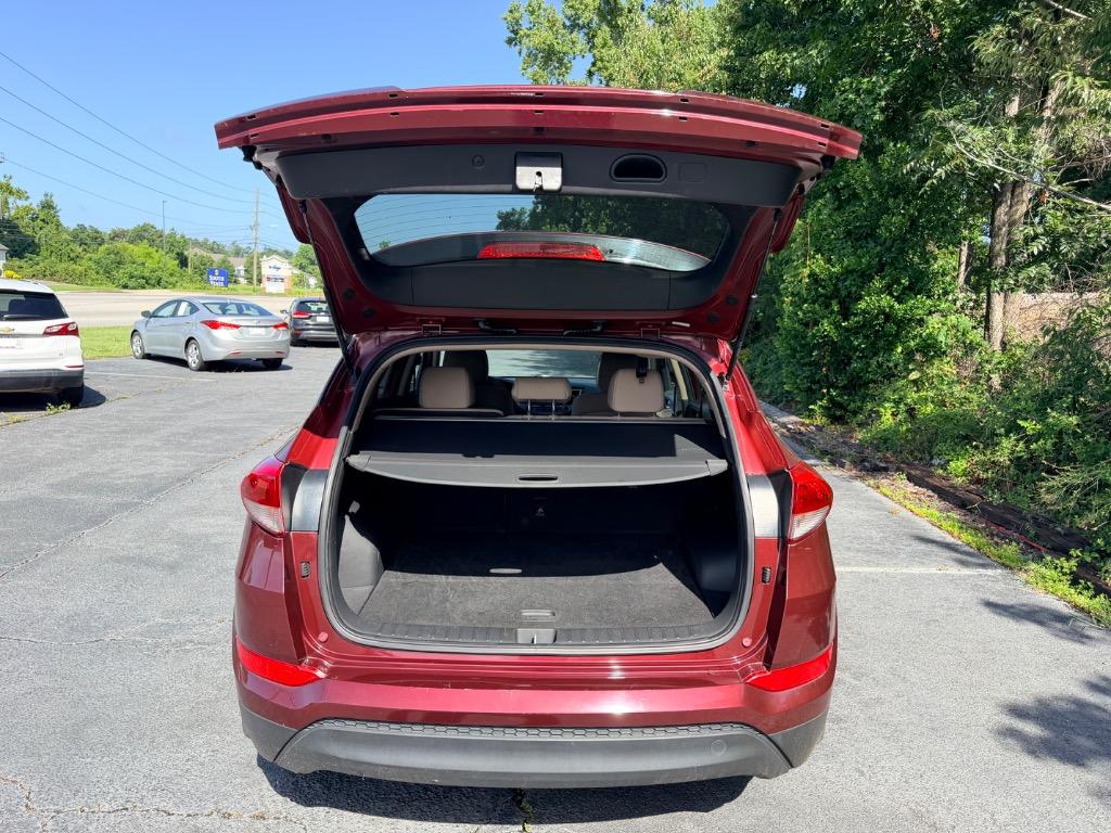2016 Hyundai Tucson - $10,950