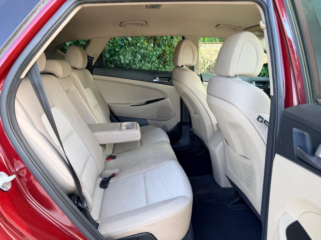 2016 Hyundai Tucson - $10,950