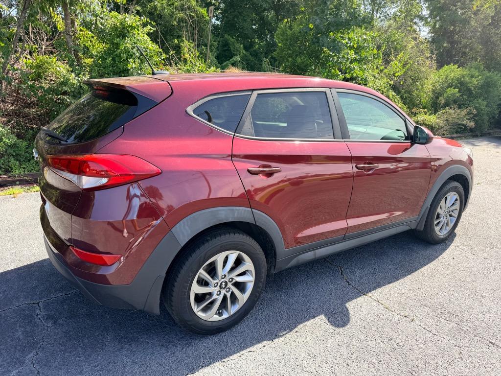2016 Hyundai Tucson - $10,950