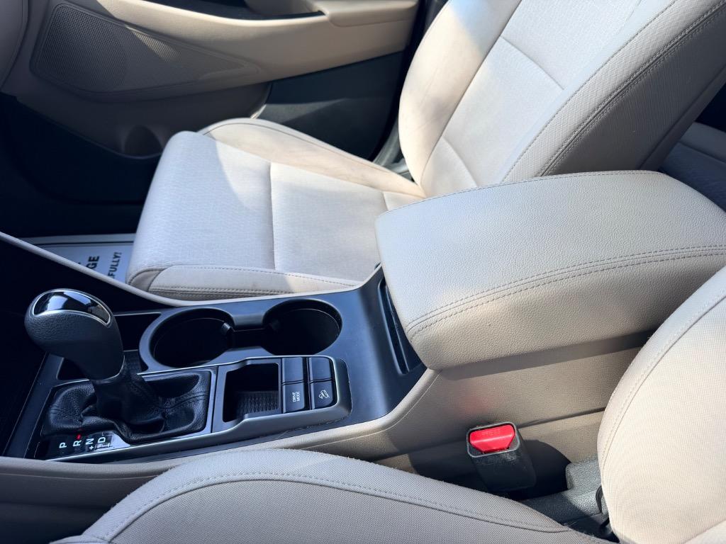 2016 Hyundai Tucson - $10,950