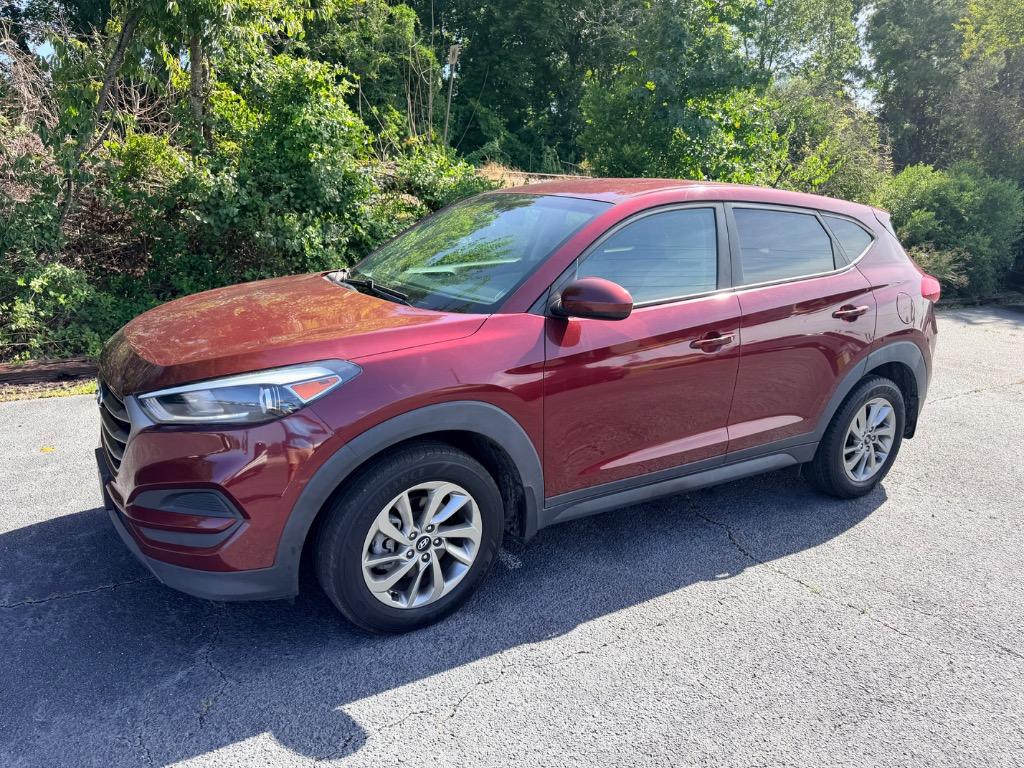 2016 Hyundai Tucson - $10,950
