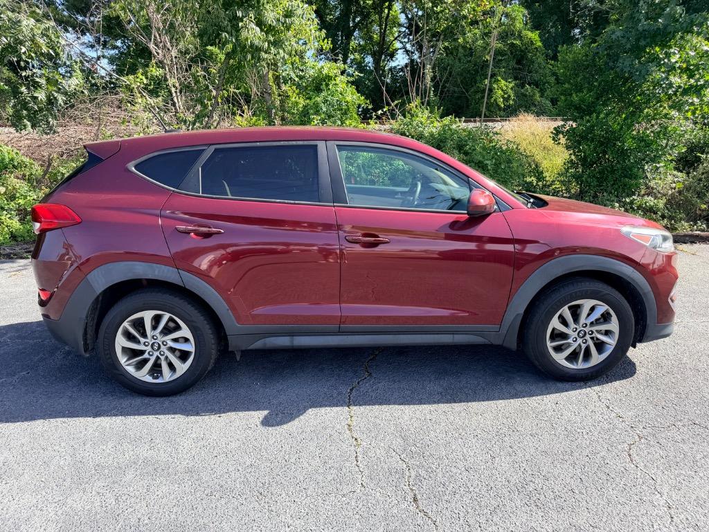 2016 Hyundai Tucson - $10,950