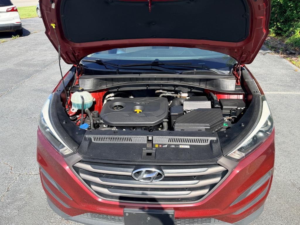 2016 Hyundai Tucson - $10,950