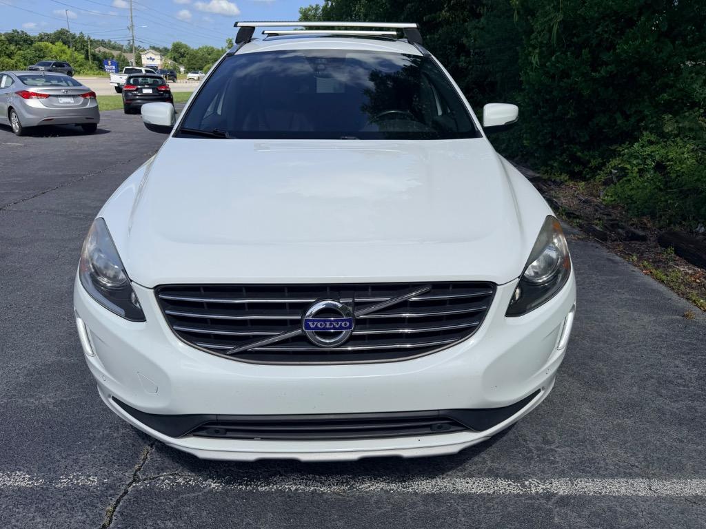 2016 Volvo XC60 - $7,850